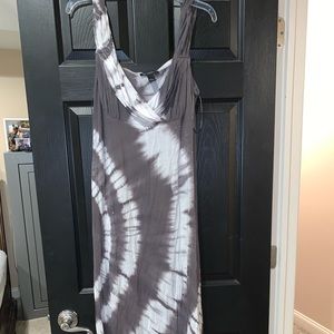 Women’s Tie Dye maxi dress size large.